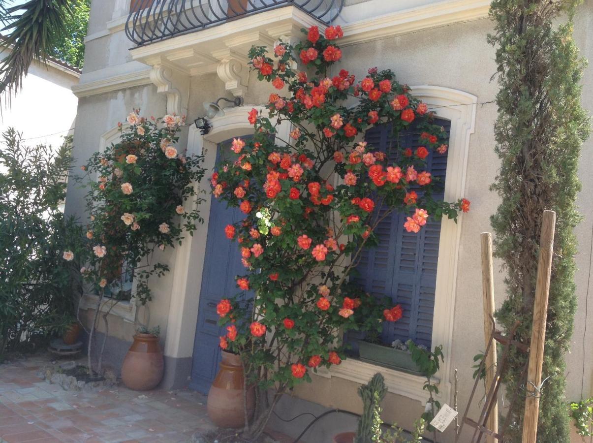 Hotel A L'Ombre Du Cedre Hyères Exterior foto